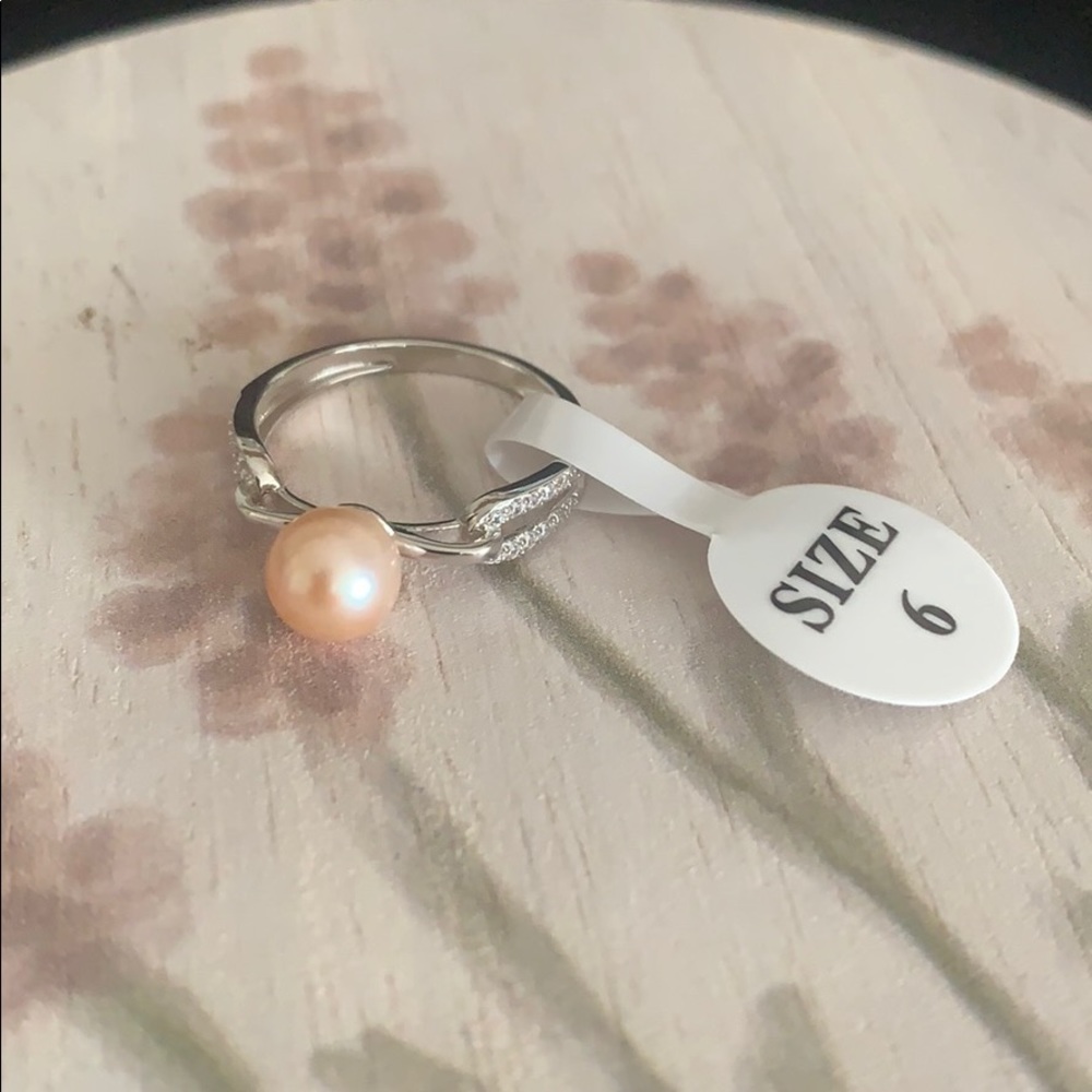 Cream Pearl Ring
